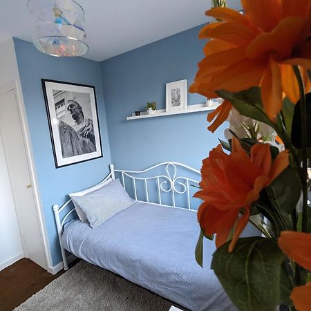 Single Room With Castle View Эдинбург Экстерьер фото